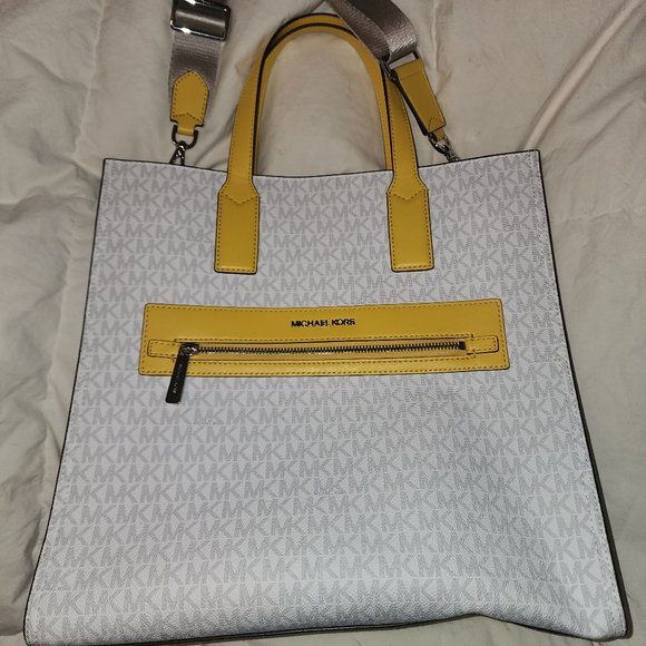 Authentic Michael Kors - Picture 1 of 4